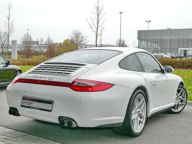 Left hand drive PORSCHE 911 997 Carrera 4S  385 CH